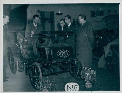 Foto automobile einer - foto, in